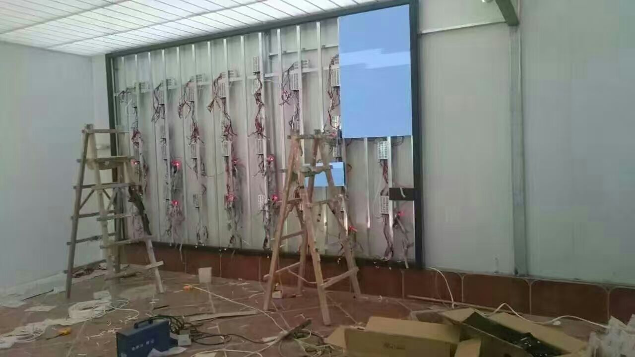 弥河镇新庄户大酒店舞台P4全彩点亮